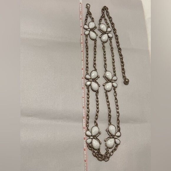 Silver Chain Belt With Butterfly Detail - Picture 9 of 10